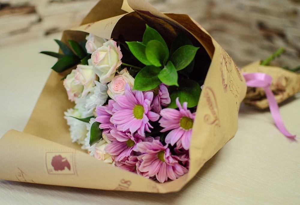 Букет цветов из: Розы и Хризантемы в Седельниково