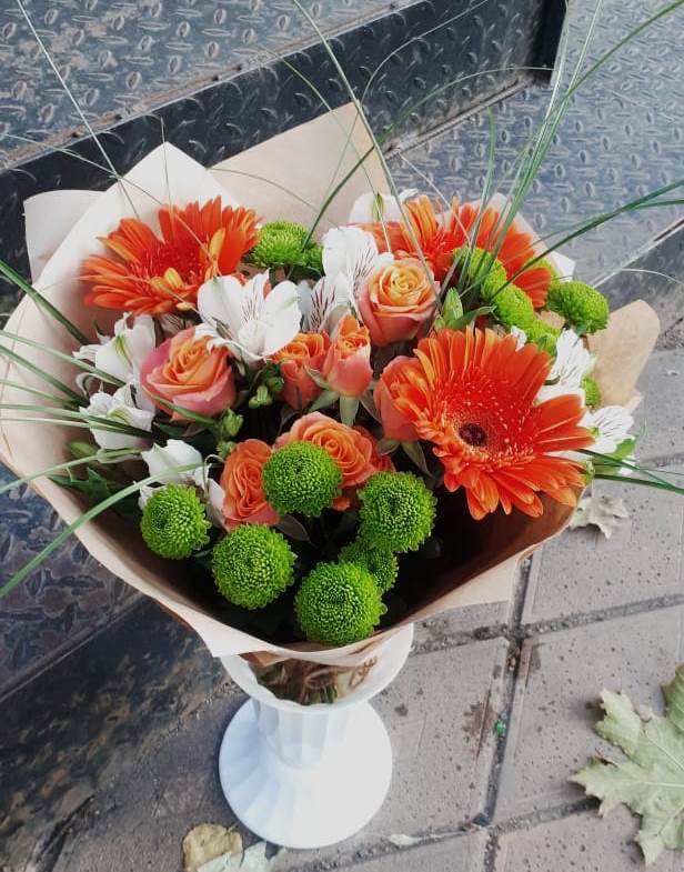 Букет цветов из: Герберы, Хризантемы, Альстромерии и Розы в Седельниково