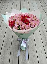 Букет цветов из:  Альстромерии #REPLACE_PRED# Седельниково