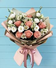 Букет цветов из:  Розы, Альстромерии и Лизиантусы в Седельниково