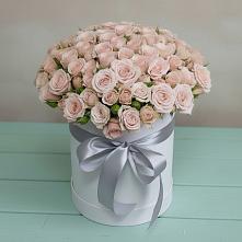 Цветочная композиция из Розы в шляпной коробке в Седельниково