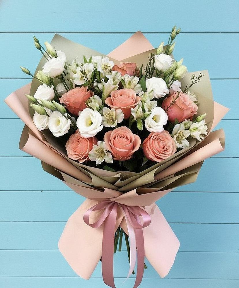 Букет цветов из: Розы, Альстромерии и Лизиантусы в Седельниково