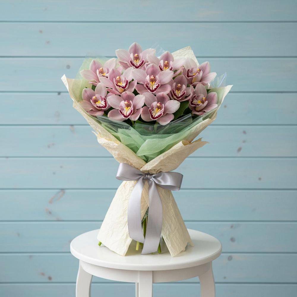 Букет цветов из: Орхидеи и Розы в Седельниково