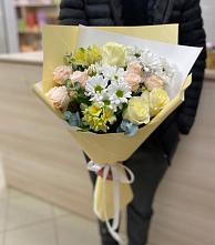 Букет цветов из:  Альстромерии, Розы и Хризантемы в Седельниково