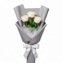 Букет 3 белые розы в Седельниково