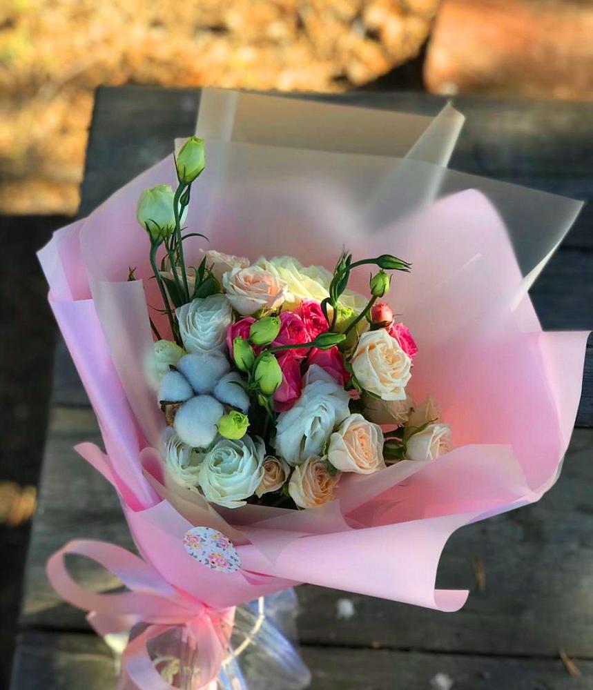 Букет цветов из: Розы и Лизиантусы в Седельниково