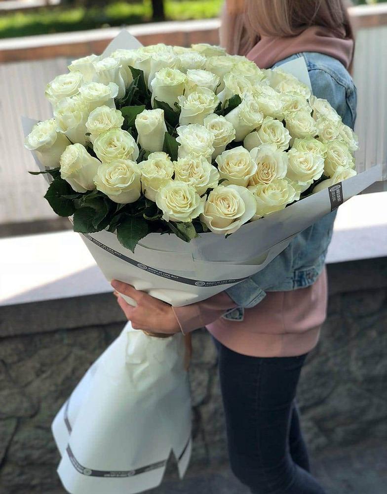 35 Белых роз в Седельниково Букет 35 Белых роз в Седельниково