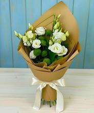 Букет цветов из:  Хризантемы и Лизиантусы в Седельниково