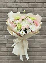 Букет цветов из:  Гвоздики, Розы, Лизиантусы и Хризантемы #REPLACE_PRED# Седельниково