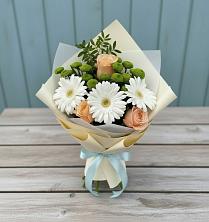 Букет цветов из:  Герберы, Розы и Хризантемы в Седельниково
