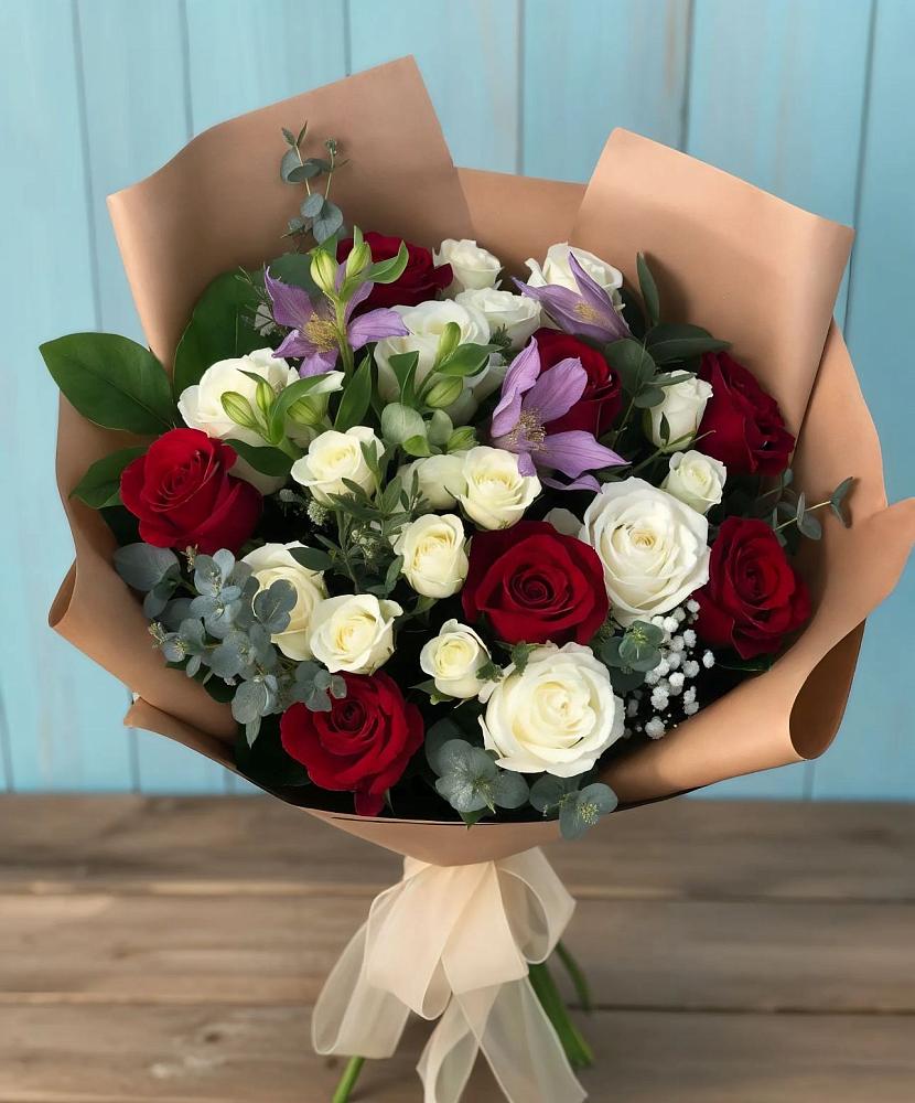 Букет цветов из: Розы и Альстромерии в Седельниково