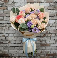 Букет цветов из:  Розы, Лизиантусы и Гвоздики в Седельниково